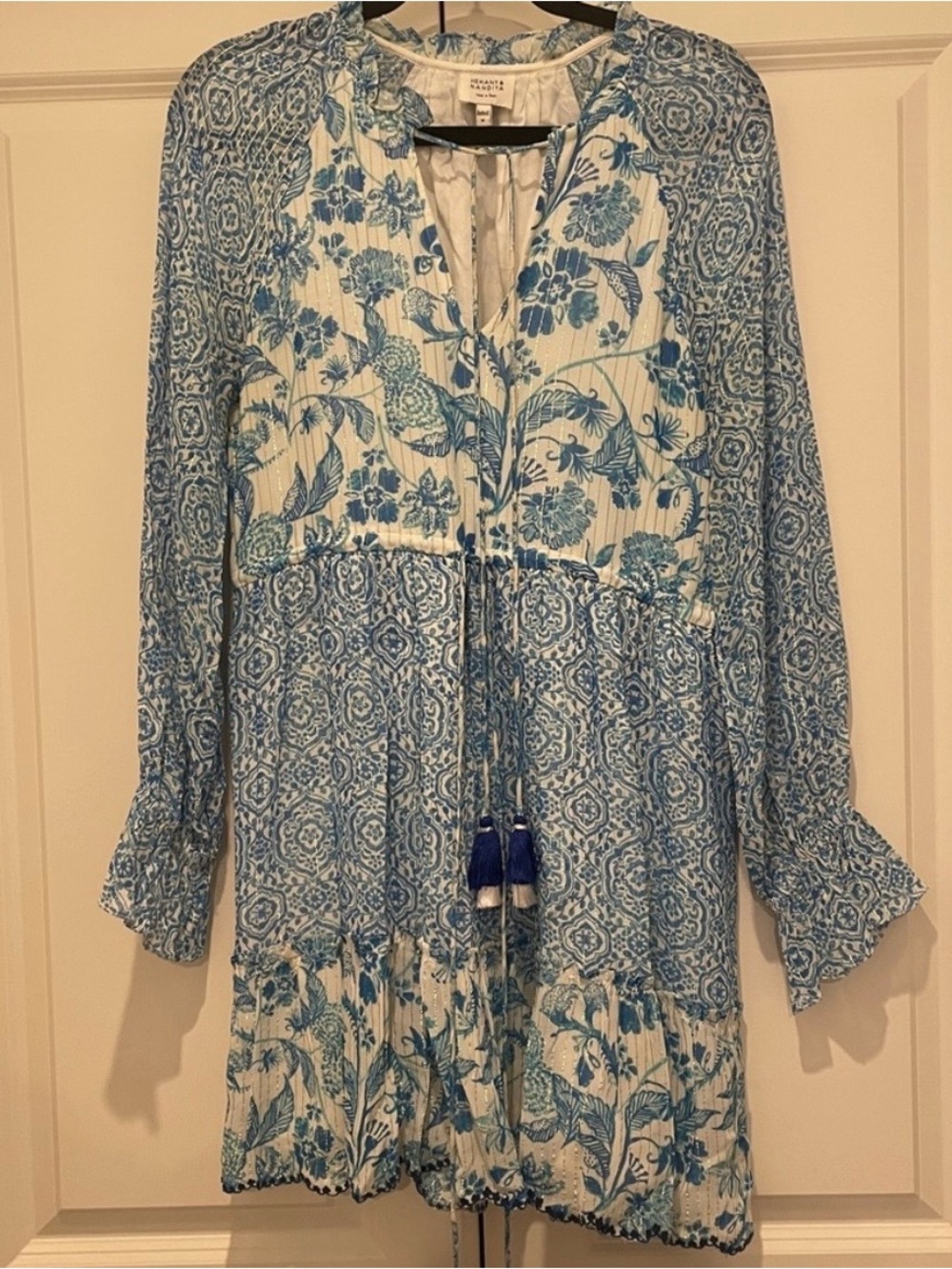 HEMANT & NANDITA Blue and White Floral Printed Long Sleeve Dress